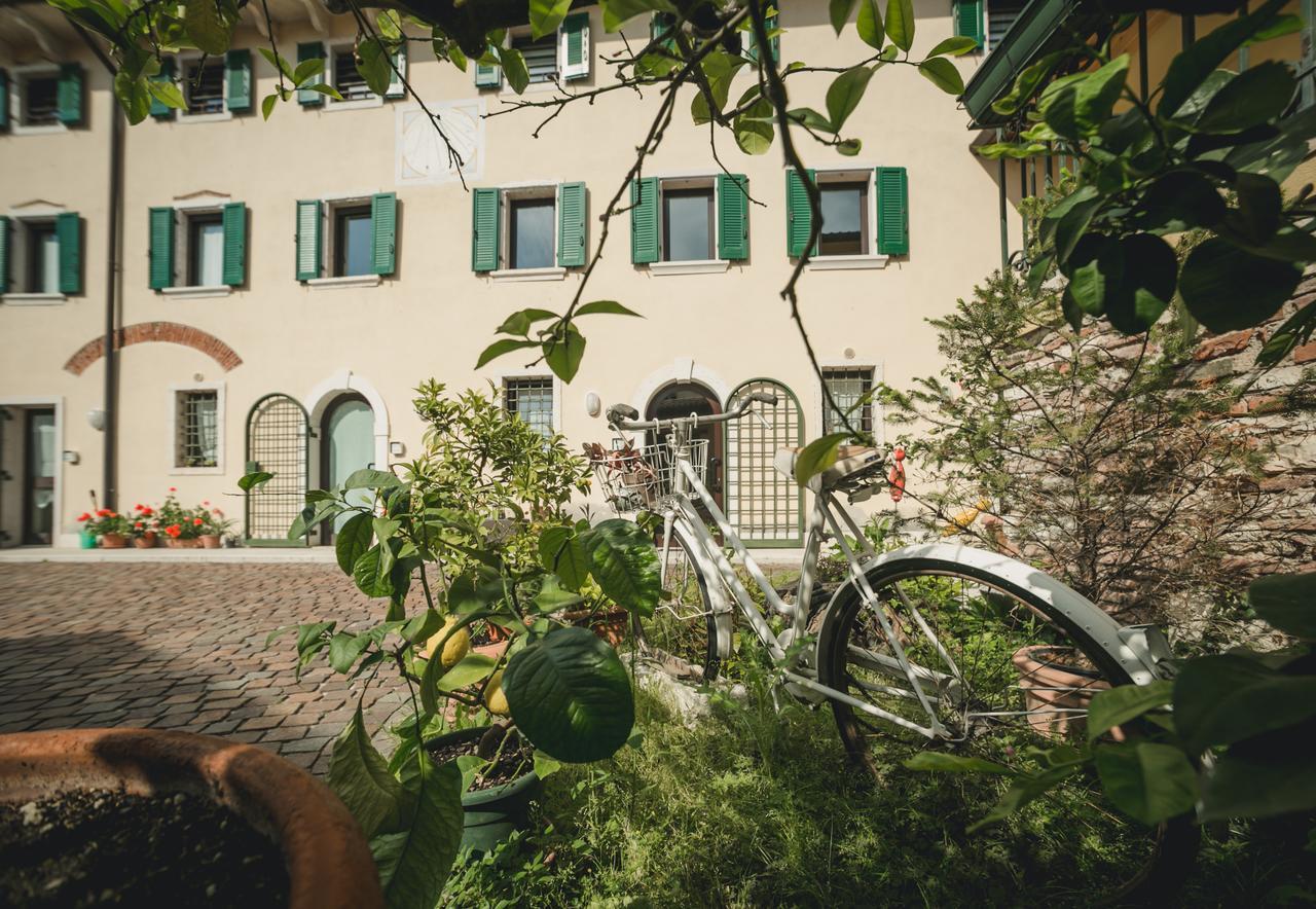 A Casa Di Tom Bed & Breakfast SantʼAmbrogio di Valpolicella Exterior foto
