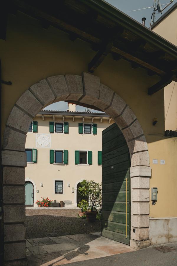 A Casa Di Tom Bed & Breakfast SantʼAmbrogio di Valpolicella Exterior foto