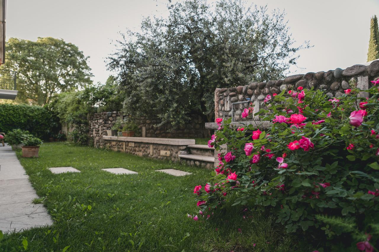 A Casa Di Tom Bed & Breakfast SantʼAmbrogio di Valpolicella Exterior foto