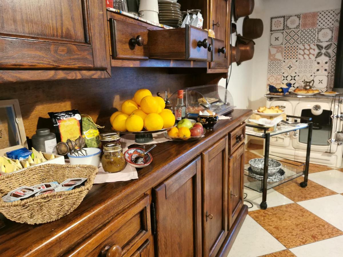A Casa Di Tom Bed & Breakfast SantʼAmbrogio di Valpolicella Exterior foto
